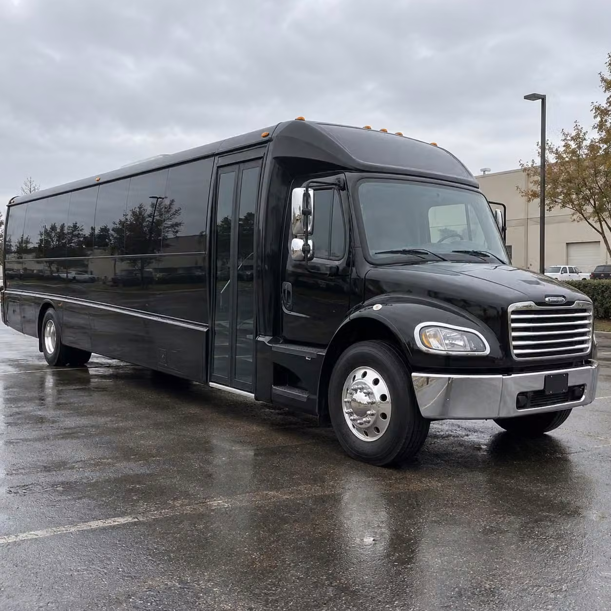 rent a minibus or charter bus for tracy science history and art field trips