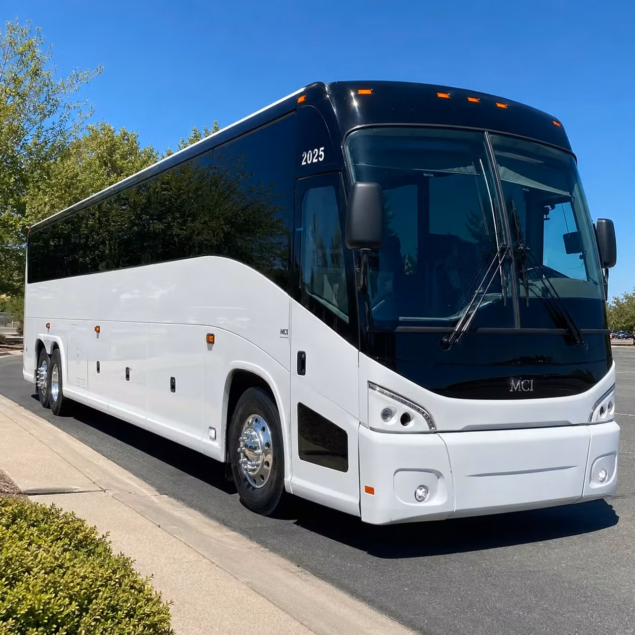 southern california long distance bus trips from tracy california