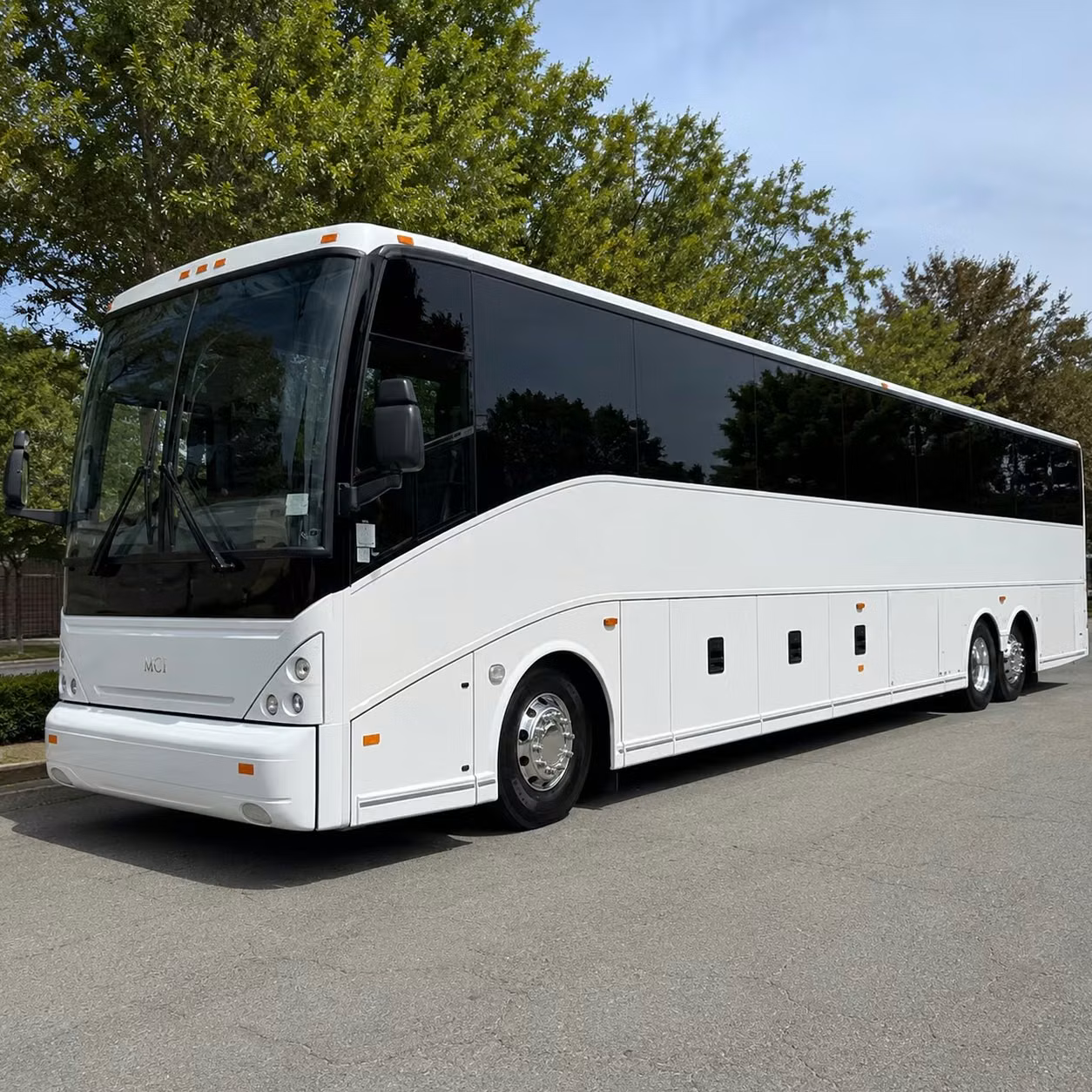 tracy airport shuttle services