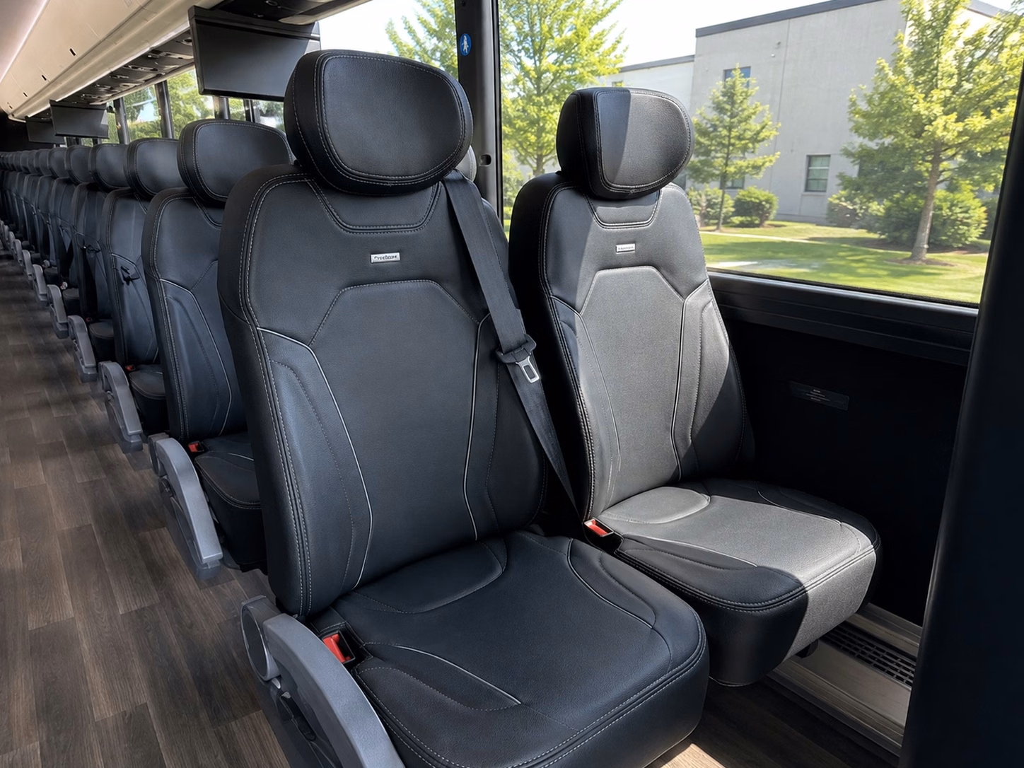 tracy wine country wedding shuttles to lodi and livermore valley